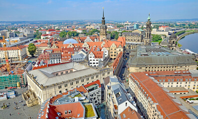 Fototapeta na wymiar Dresden Altstadt Panorama Blick über die Dächer 
