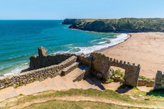 A view over the entrance to Barafundle Bay along the Pembrokeshire coast, South Wales in springtime