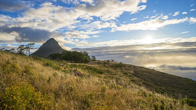 Cape Town, South Africa : Beautiful Time-lapse of Lion's Head mountain