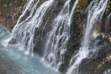 Obraz premium 美瑛町白ひげの滝 春の雪