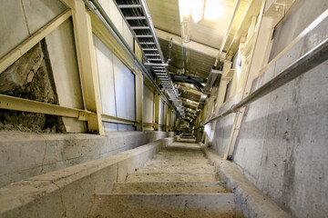 Fototapeta premium ダム内部の点検用の階段（丸沼堰堤・群馬）