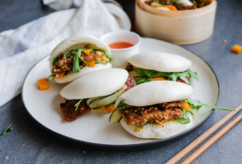 Homemade Thai and Japanese cuisine in Chinese guo bao / Thai Sweet Chili & Teriyaki Tempeh Guo Bao Bento / Good for working people, outings as breakfast or light meal