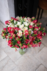  whire and red alstroemeria