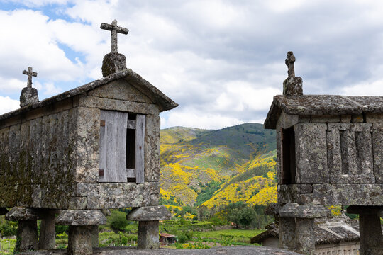 Espigueiros de Soajo, vieux greniers au Portugal