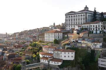 Fototapeta na wymiar Les collines de Porto au Portugal, Ribeira