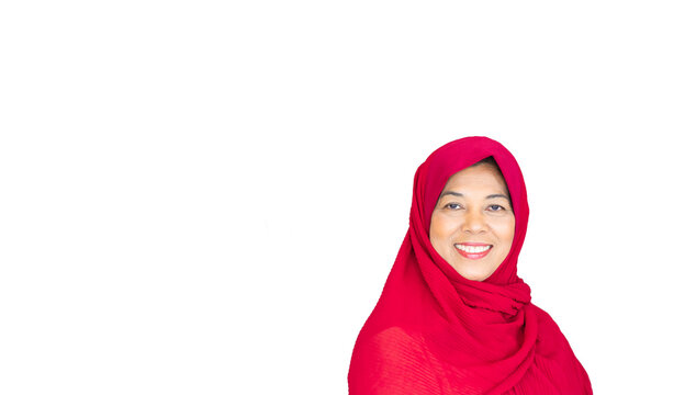 50-60 Years Old Senior Woman Muslim Smile Isolated On White Background.Portrait Of Old Muslim Woman Wearing Hijab Looking At Camera.muslim Woman.indonesian.mother Day.Arab Woman With Hijab Smile.