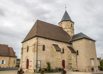 Fototapeta na wymiar L'église saint Divitien Sainte Radegonde in Saulge France