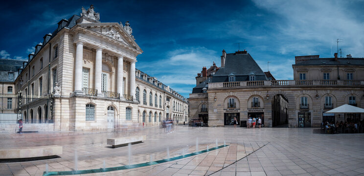 France, Cote-dOr, Dijon, Town square in front of Palace of Dukes and Estates of Burgundy