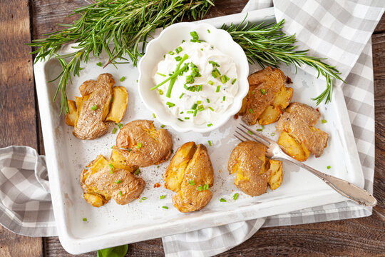 Smashed potatoes, knusprige Ofenkartoffeln