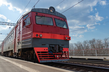 Obraz premium red train, train, blue sky