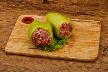 Raw stuffed bell pepper with meat