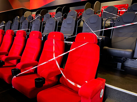 Alternative seating marks for social distancing at the cinema .