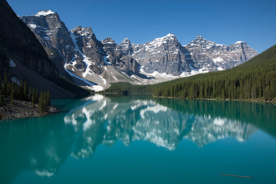 The Valley of the Ten peaks reflect on Moraine Lake in Banff National Park, Alberta, Canada