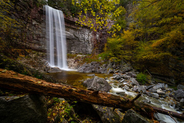 Fototapeta na wymiar Stony Kill Falls - Long Exposure of Waterfall in Autumn - Minnewaska State Park - Catskill Mountains, New York