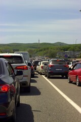 Bigger traffic jam on the road to the sea