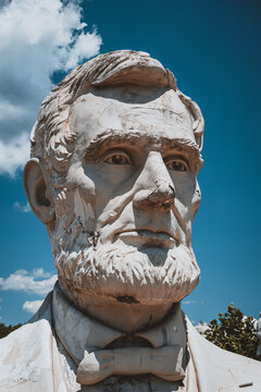 Abandoned Effigy of Abraham Lincoln - President's Heads Tourist Attraction - Williamsburg, Virginia