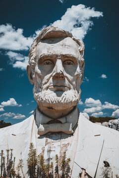Abandoned Effigy of Abraham Lincoln - President's Heads Tourist Attraction - Williamsburg, Virginia
