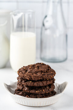 chocolate cookies and milk