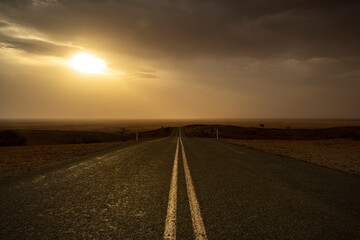Fototapeta na wymiar Endless road into the desert, Outback, Australia