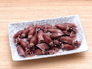 茹でたホタルイカ