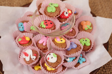 Children are very fond of cookies with sugar topping in the shape of cute characters. This cake is also very suitable to be served on Eid. Pastry mockup. Serve at your leisure.