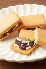 レーズンサンド