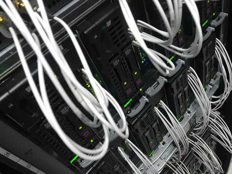 A computer data server with a many cable
