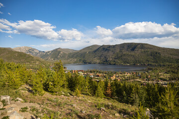 Fototapeta na wymiar Lake and mountains, Colorado, USA