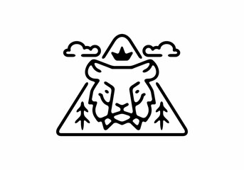 Black line art tiger head in triangle shape