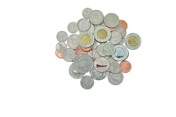 Monedas de la República de Panamá sobre fondo blanco