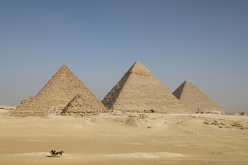 pyramid of giza