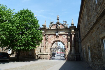 Fototapeta na wymiar Schlossportal Schlosspark Bückeburg