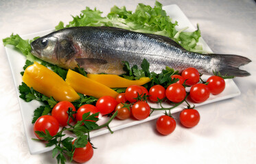 Tray of fish and shellfish 