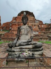 buddha statue