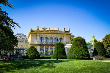 Fototapeta premium ウィーン、スタッドパーク（市民公園）を散歩する。