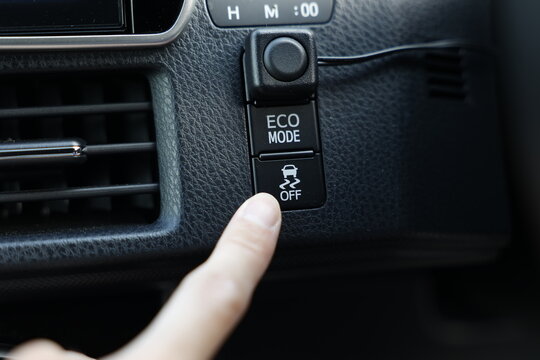 トラクションコントロールスイッチ