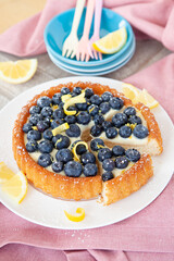 Leckerer Obstkuchen mit Blaubeeren