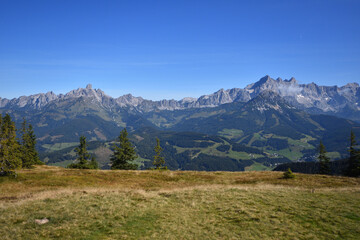 Fototapeta premium Blick vom Rossbrand auf das Dachsteingebirge