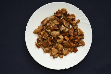 mushrooms fried in oil 
