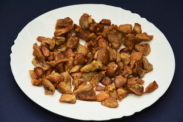 mushrooms fried in oil 
