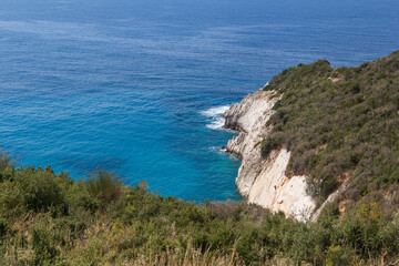 Fototapeta na wymiar White rocks and turquoise sea, Albania, top view
