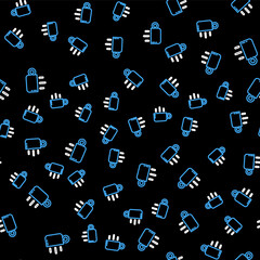 Line Coffee cup icon isolated seamless pattern on black background. Tea cup. Hot drink coffee. Vector