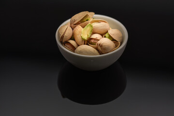 Roasted pistachio in bowl