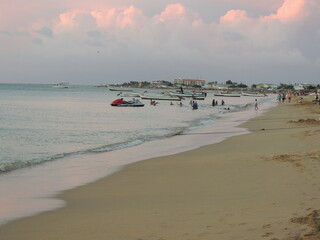 Crep&uacute;sculo en el Mar