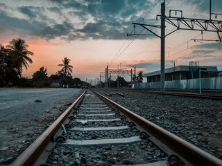 Obraz na płótnie Canvas railway in the sunset