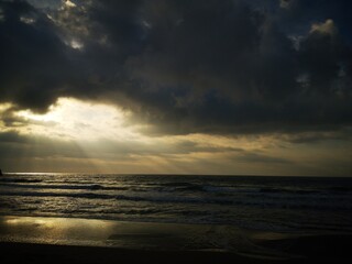 atardecer, mar, cielo, oceáno, acuático, amanecer, nube, fondo de pantalla, playa, saliendo de la tormenmta,  azul, costa, horizonte, anaranjada, olas, hermoso, anoche,  color, anochecer, tempestad, 