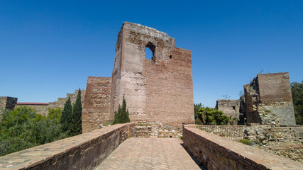 Fototapeta na wymiar antigua muralla nazarí de la alcazaba de Málaga, Andalucía