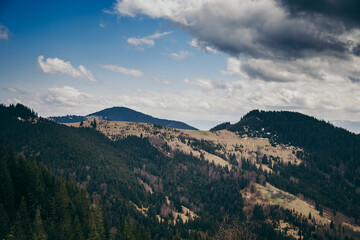 A sign on the side of a mountain
