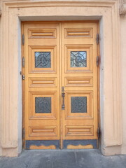 Obraz premium vintage old brown wooden door 