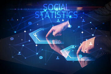 Navigating social networking with social icons